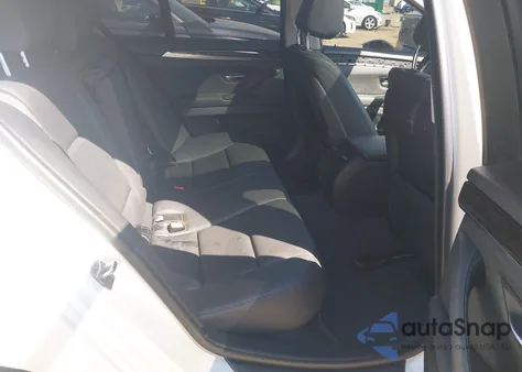 2016 BMW 528I z USA, uszkodzony, nr VIN WBA5A5C55GG354621